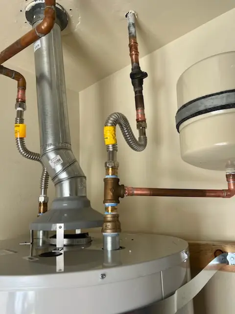 Water heater installation and plumbing repair in Lucas
